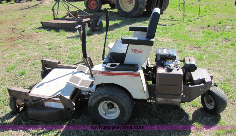 image for item 3541 1997 Grasshopper 616 zero turn 44" riding mower