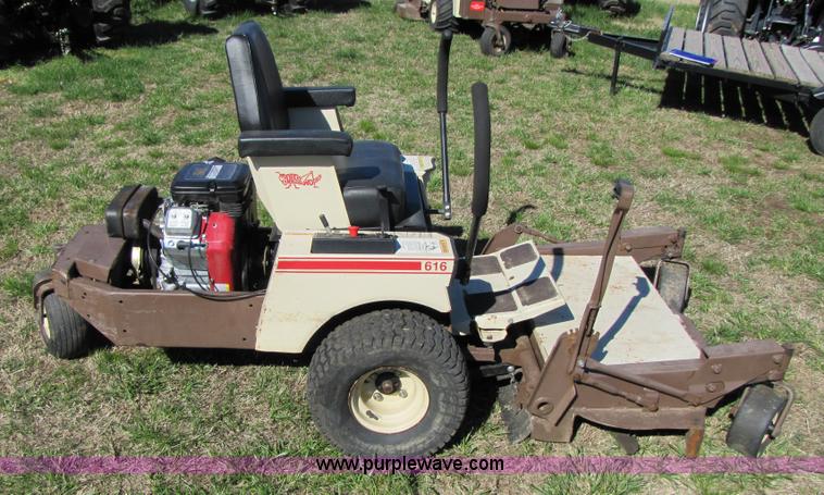 image for item 3541 1997 Grasshopper 616 zero turn 44" riding mower