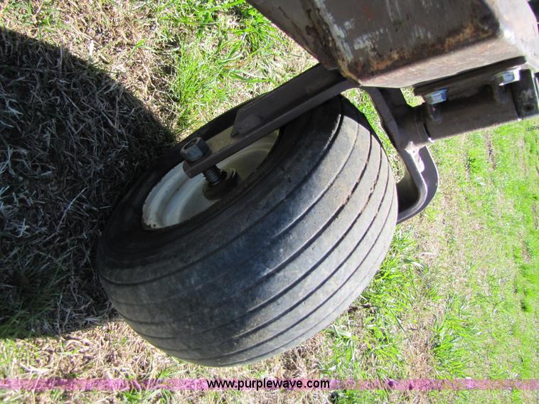 image for item 3541 1997 Grasshopper 616 zero turn 44" riding mower