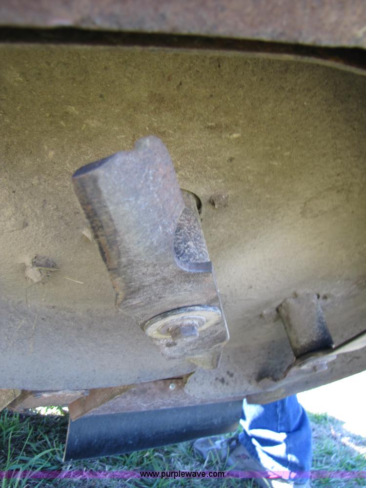 image for item 3541 1997 Grasshopper 616 zero turn 44" riding mower