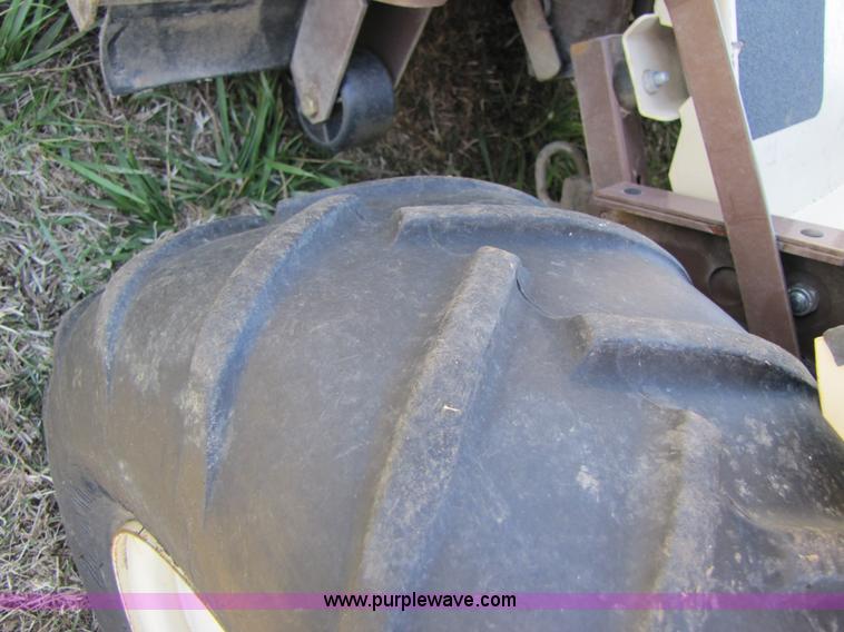 image for item 3542 2003 Grasshopper 721D zero turn 52" riding mower