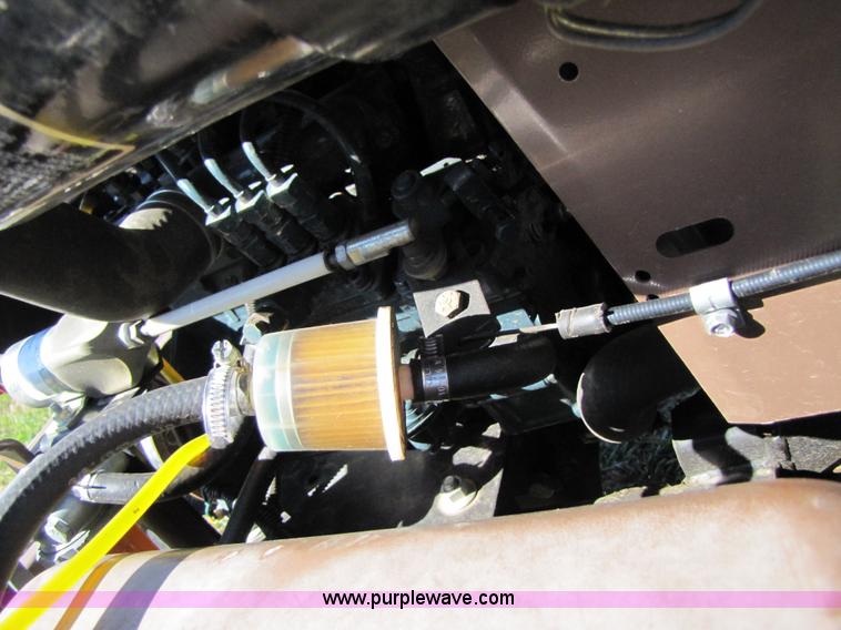 image for item 3542 2003 Grasshopper 721D zero turn 52" riding mower