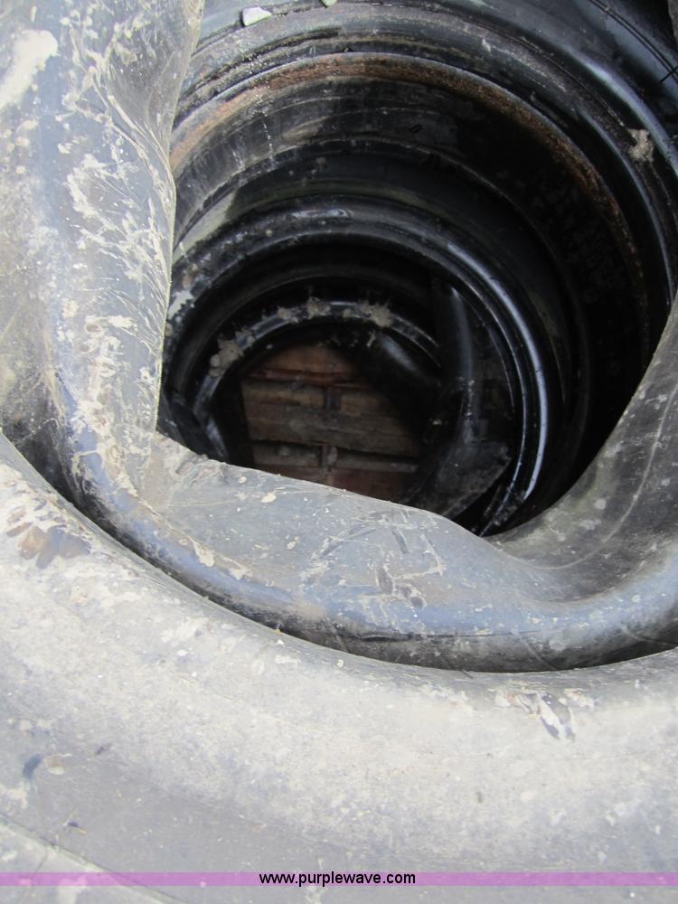 image for item 3812 (4) Michelin 16.00R20X2L tires