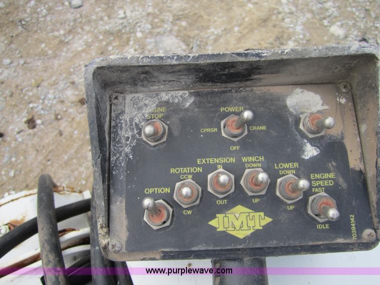 image for item 3813 2000 IMT 1014 auto crane