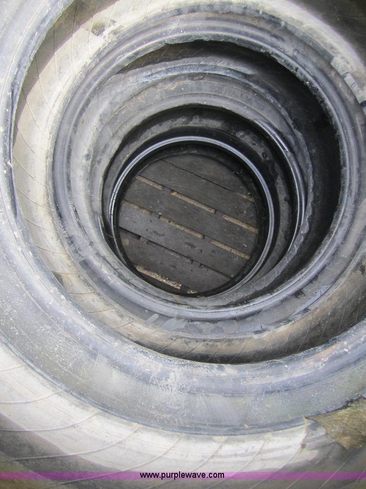 image for item 3814 (5) Michelin 12.5R20 XL tires