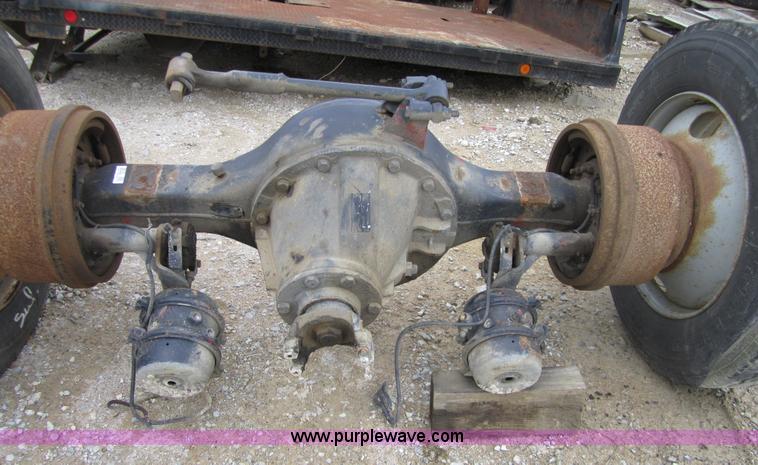 image for item 3815 Eaton differential