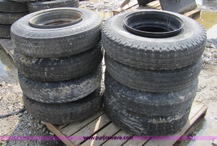 15 Mobile Home 8 14 5 Tires With Rims In Tulsa Ok Item 3821 Sold Purple Wave