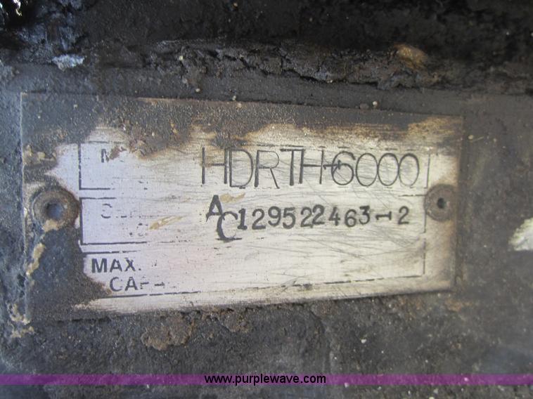 image for item 3823 Rotating hydraulic two stage lift