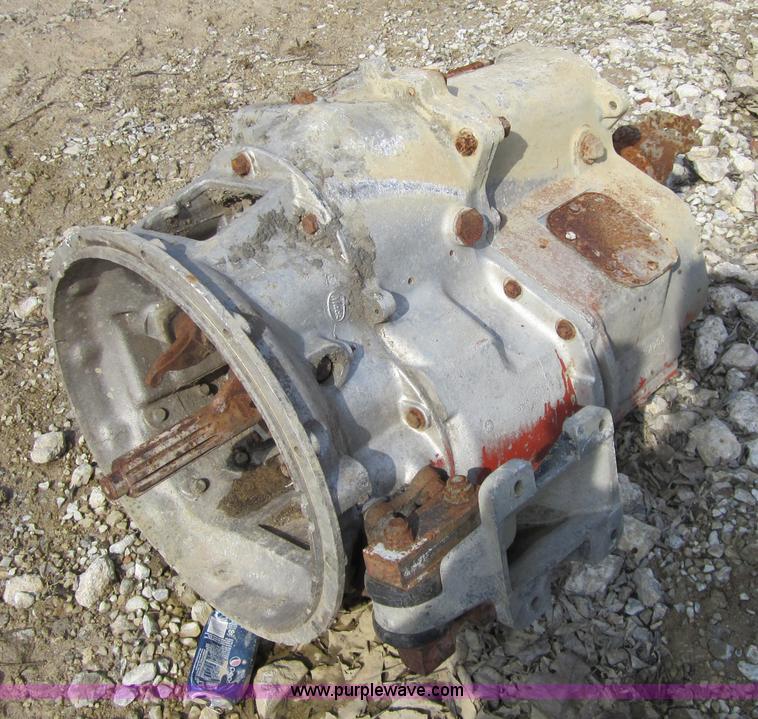 image for item 3825 Mack six speed model R