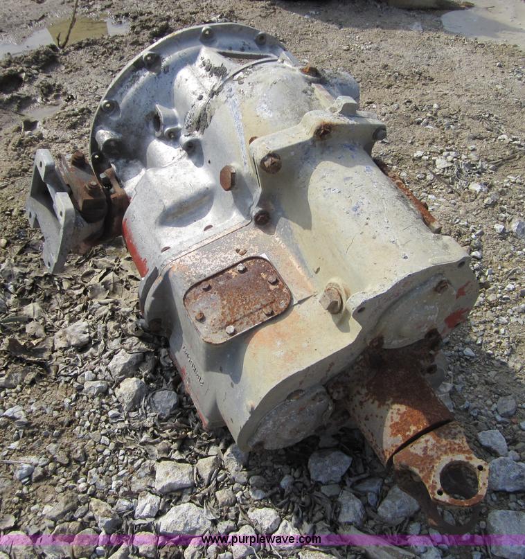 image for item 3825 Mack six speed model R