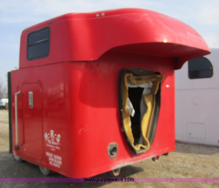 image for item 3828 1999 International 60" double bunk sleeper