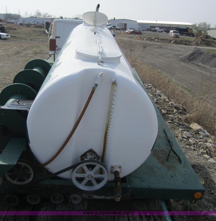 image for item 3829 Fiberglass mixer tank