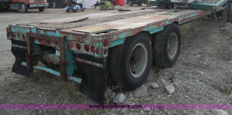 image for item 3830 1969 Freuhauf drop deck semi trailer
