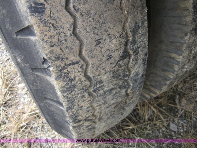 image for item 3830 1969 Freuhauf drop deck semi trailer