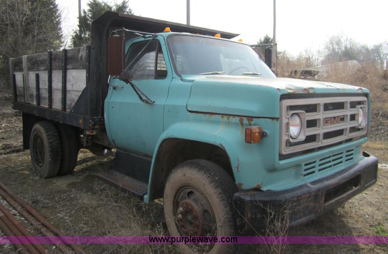 image for item 3831 1976 Chevrolet C60 dump truck