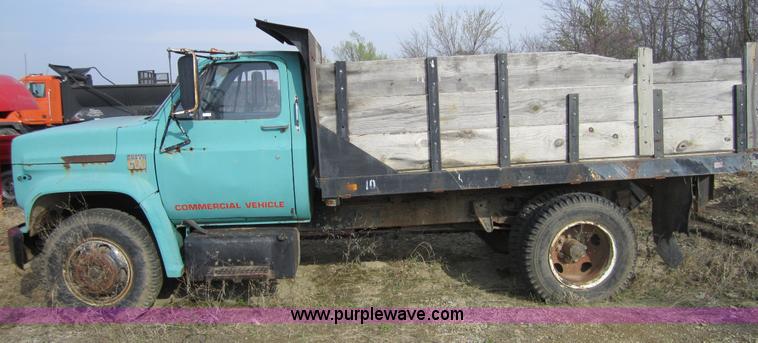 image for item 3831 1976 Chevrolet C60 dump truck