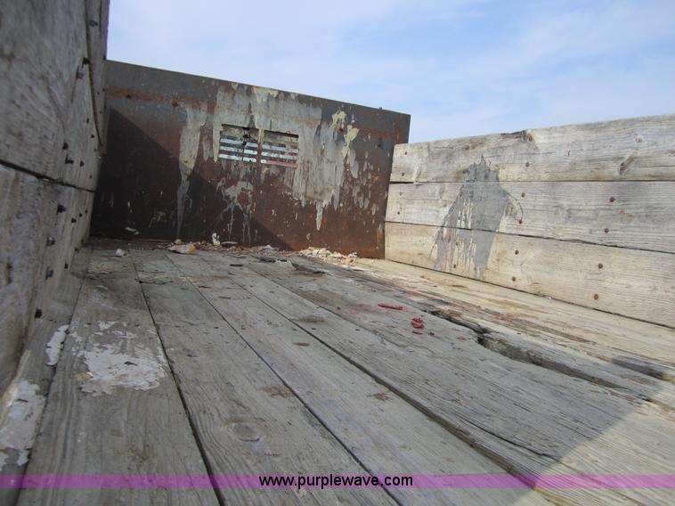 image for item 3831 1976 Chevrolet C60 dump truck