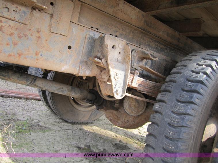 image for item 3831 1976 Chevrolet C60 dump truck