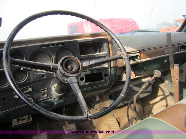 image for item 3831 1976 Chevrolet C60 dump truck