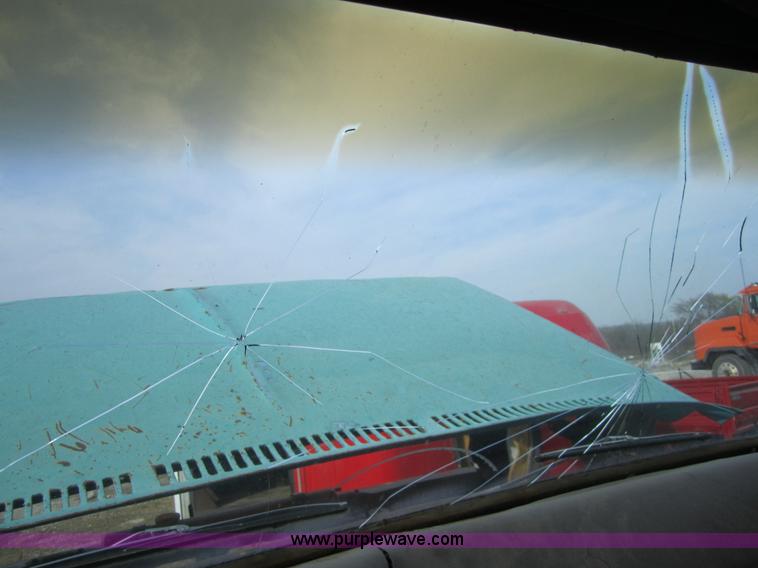 image for item 3831 1976 Chevrolet C60 dump truck