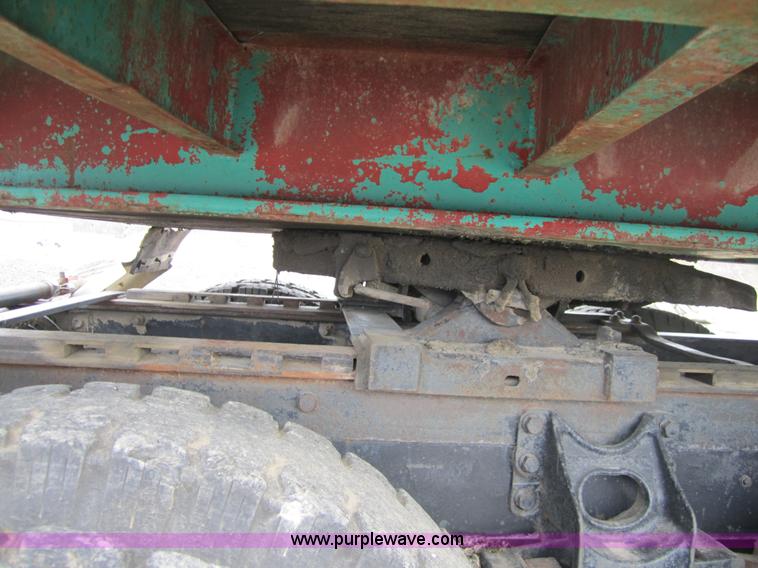 image for item 3833 1979 International COF4070B Transtar II semi truck