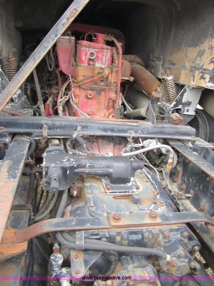 image for item 3833 1979 International COF4070B Transtar II semi truck