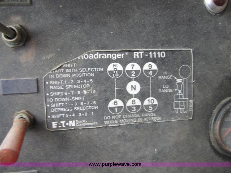 image for item 3833 1979 International COF4070B Transtar II semi truck