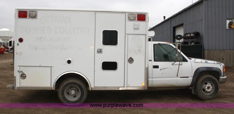 image for item 5094 1994 Chevrolet K3500 Silverado ambulance