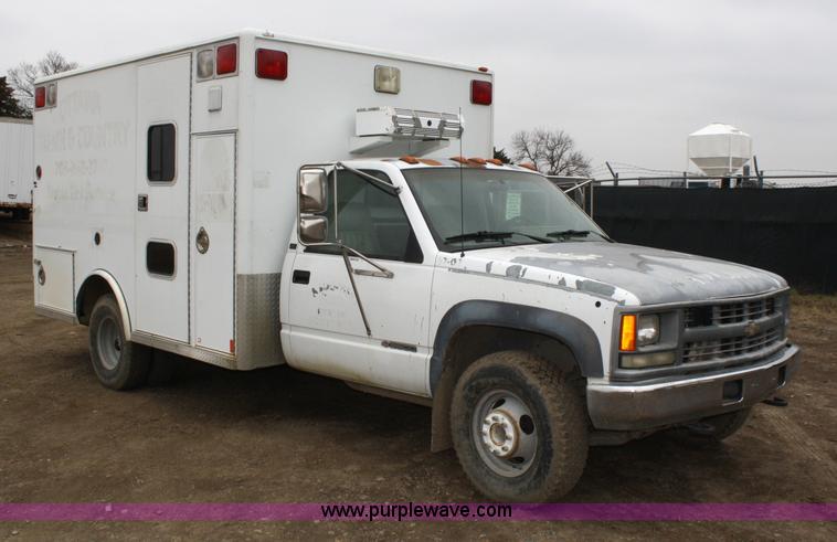 image for item 5094 1994 Chevrolet K3500 Silverado ambulance