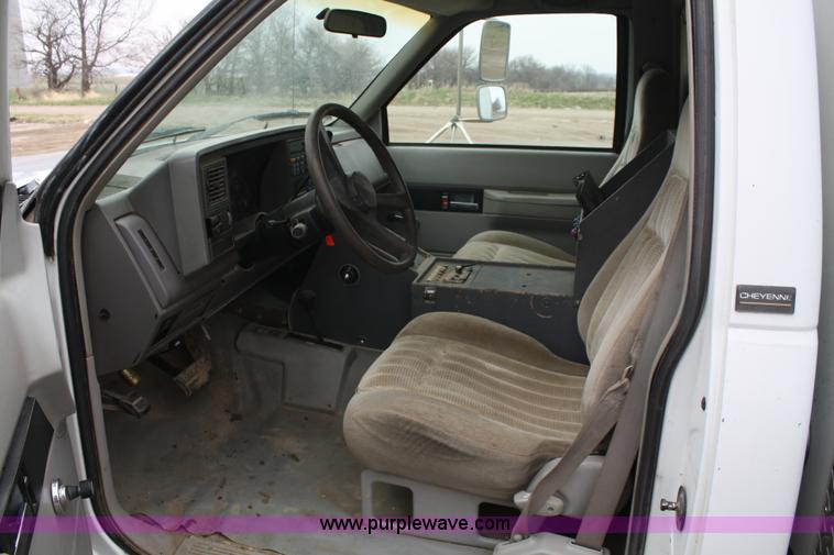 image for item 5094 1994 Chevrolet K3500 Silverado ambulance