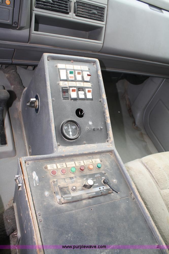 image for item 5094 1994 Chevrolet K3500 Silverado ambulance