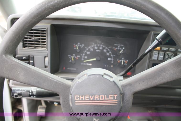 image for item 5094 1994 Chevrolet K3500 Silverado ambulance