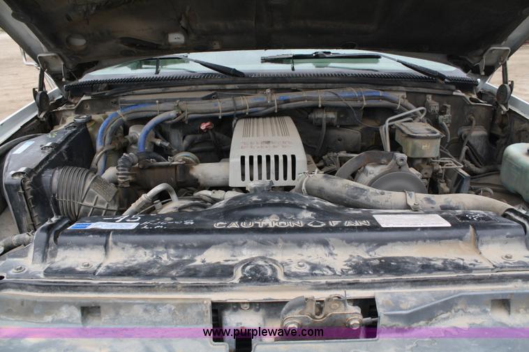 image for item 5094 1994 Chevrolet K3500 Silverado ambulance