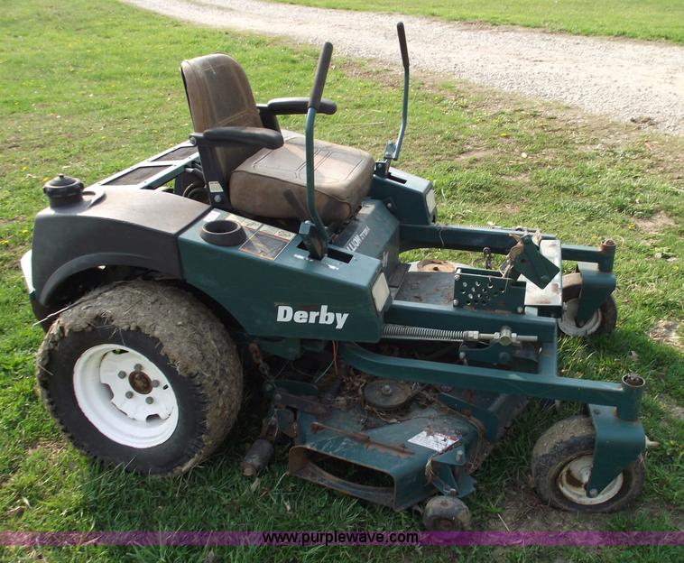 image for item 5362 2004 Derby ZT2354 ZTR lawn mower
