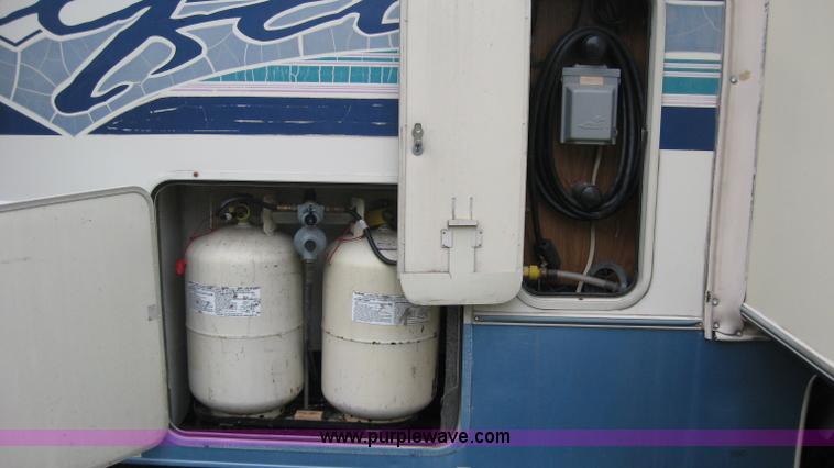 image for item 5593 1995 Alfa Leisure RV14155 fifth wheel camper