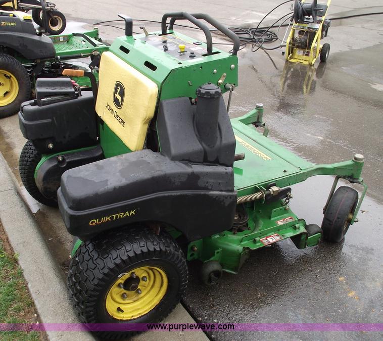 image for item 5765 John Deere 647A ZTR mower