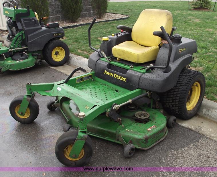 image for item 5766 John Deere 737A ZTR mower