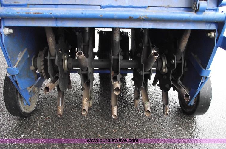 image for item 5771 Blue Bird B-530 commercial aerator