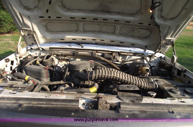 image for item 5774 1996 Ford F250 XL extended cab pickup truck