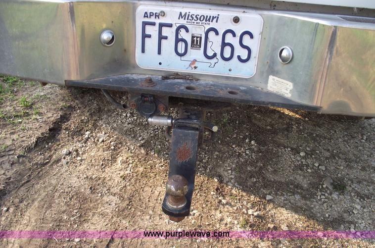 image for item 5774 1996 Ford F250 XL extended cab pickup truck