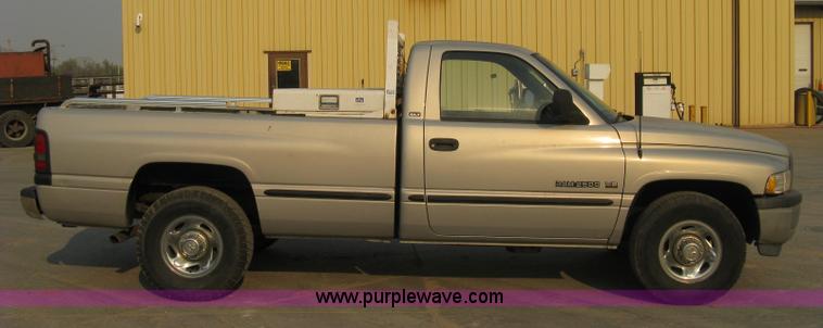 image for item 8101 1998 Dodge Ram 2500 Laramie SLT pickup truck