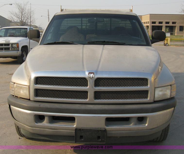 image for item 8101 1998 Dodge Ram 2500 Laramie SLT pickup truck