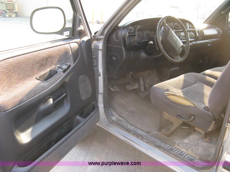 image for item 8101 1998 Dodge Ram 2500 Laramie SLT pickup truck