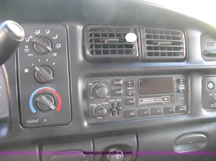 image for item 8101 1998 Dodge Ram 2500 Laramie SLT pickup truck