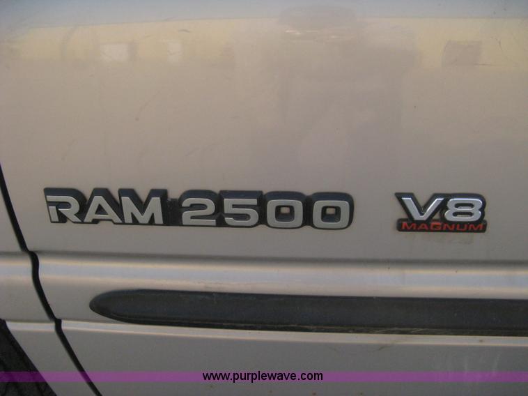 image for item 8101 1998 Dodge Ram 2500 Laramie SLT pickup truck