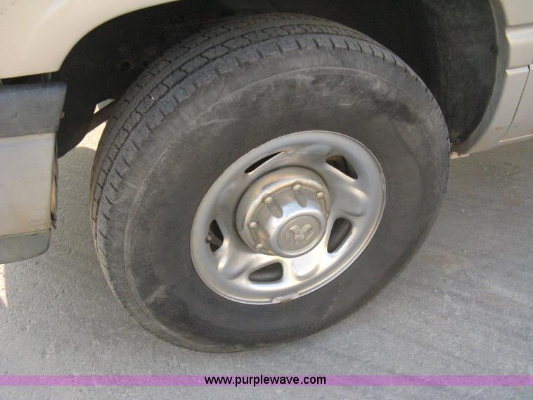 image for item 8101 1998 Dodge Ram 2500 Laramie SLT pickup truck