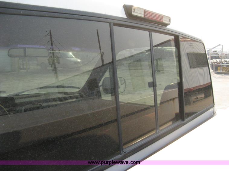 image for item 8102 1994 Chevrolet C1500 Cheyenne pickup truck