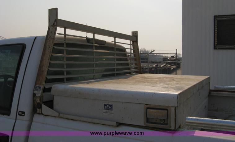 image for item 8104 1998 GMC Sierra C2500 SL pickup truck