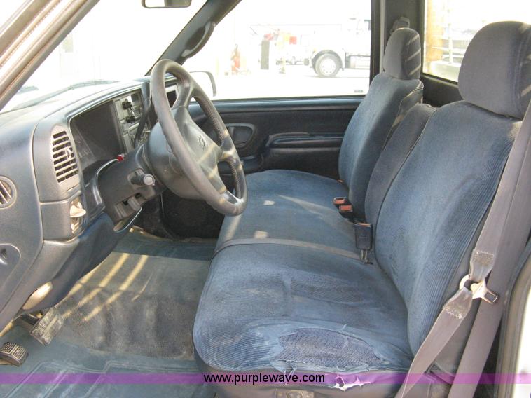 image for item 8107 1997 Chevrolet Silverado C2500 pickup truck
