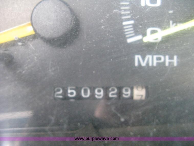 image for item 8107 1997 Chevrolet Silverado C2500 pickup truck